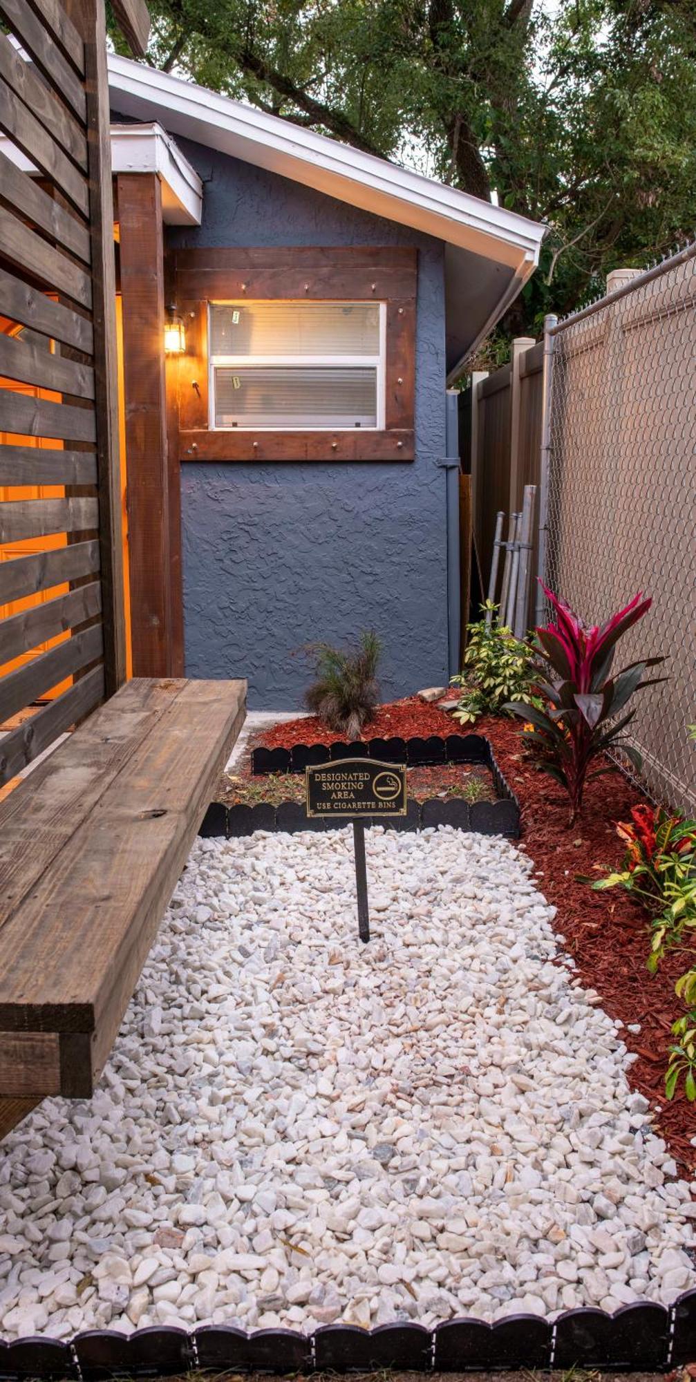 Downtown 1br For 4 - Renovated