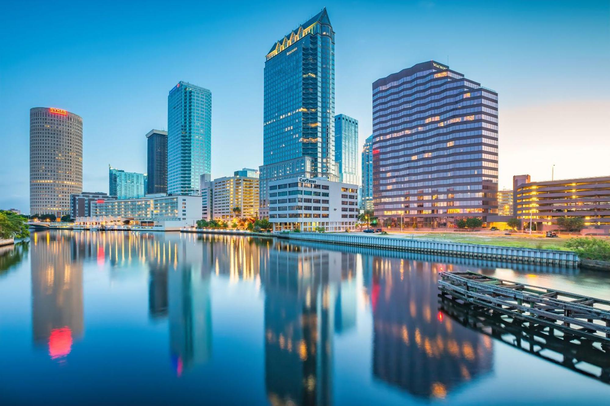Downtown 1br For 4 - Renovated * Tampa